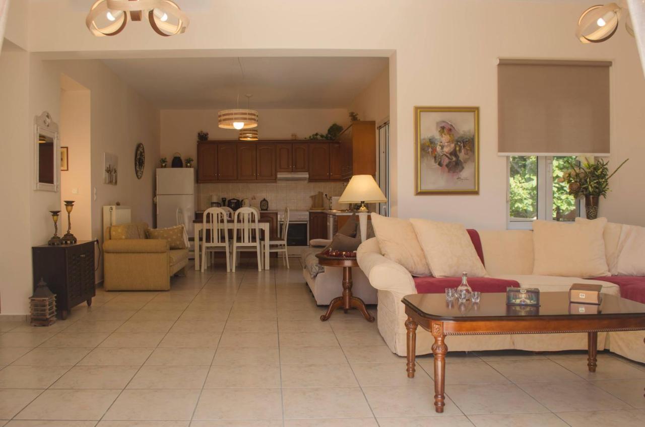 Villa Aretaki คาลามากี ภายนอก รูปภาพ